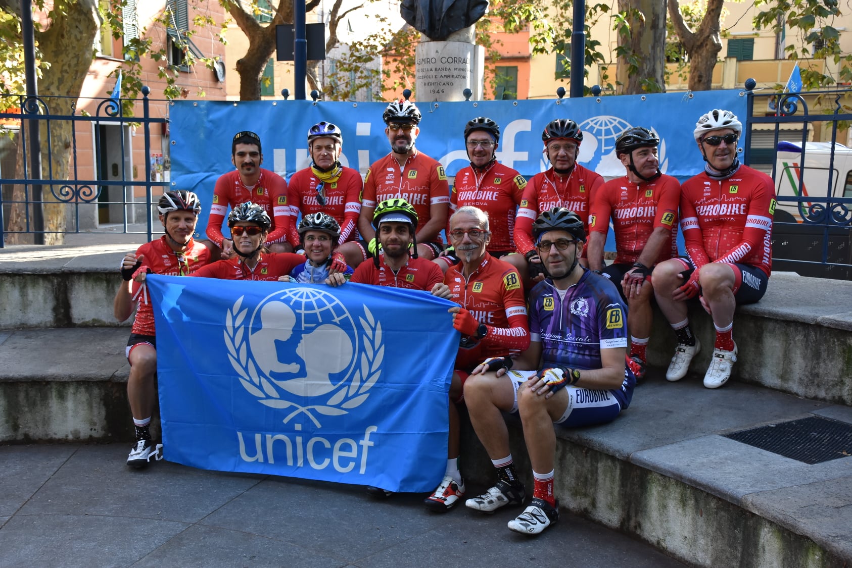 Cicloturistica UNICEF Image